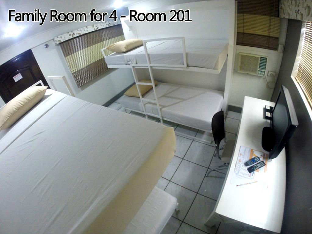 Urban Inn Iloilo Powered By Cocotel Room photo